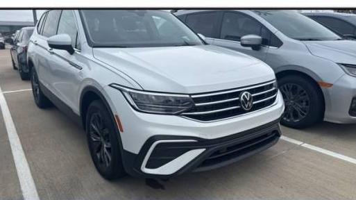 VOLKSWAGEN TIGUAN 4MOTION 2022 3VV2B7AX2NM138250 image